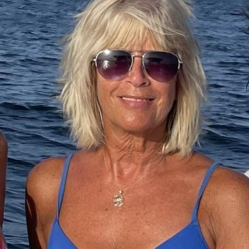 Meet your Posher, Deb
